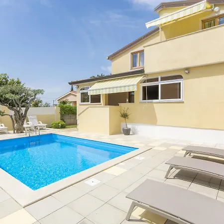 Gorgeous In Porec With Swimming Pool
